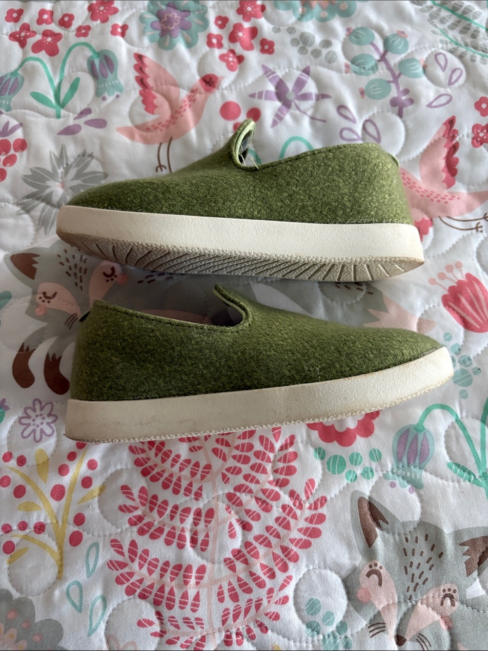 ALLBIRDS wool Kids Slip-On Sneakers in Olive Green - Picture 6 of 9